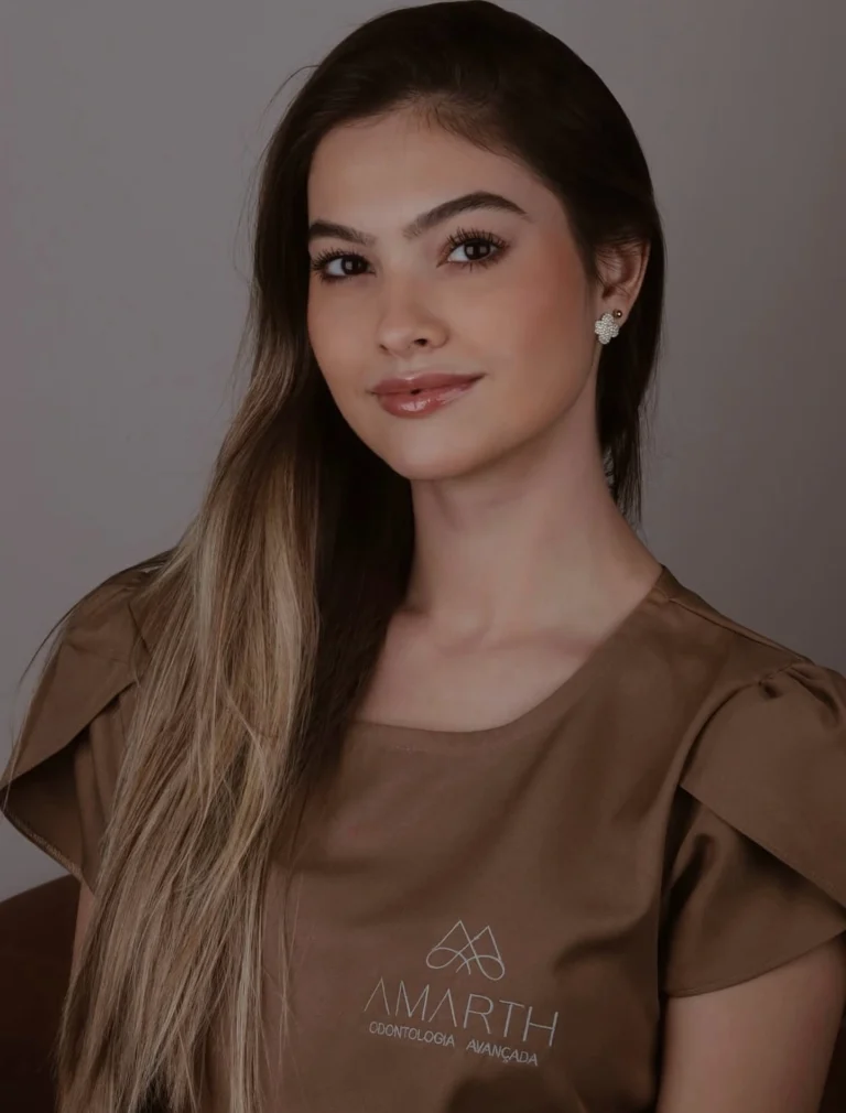 Dra. Alinne Martha
